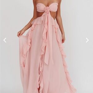 Selfie Leslie Santiago ruffle pink dress